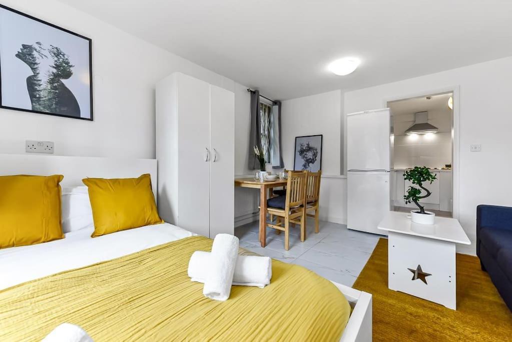 Deluxe Studio Near Camden Town Londra Exterior foto
